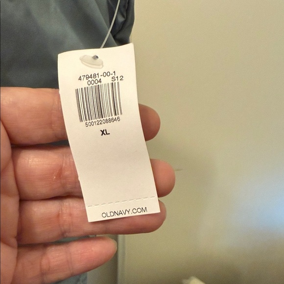 NWT Old Navy Light Green Women’s Puffer Vest Sz XL Cabincore Outdoors - Picture 3 of 9